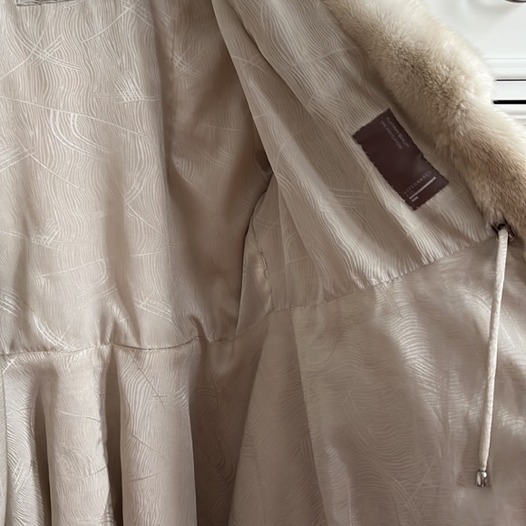 100% luxury high quality Real female mink coat - Picture 8 of 9